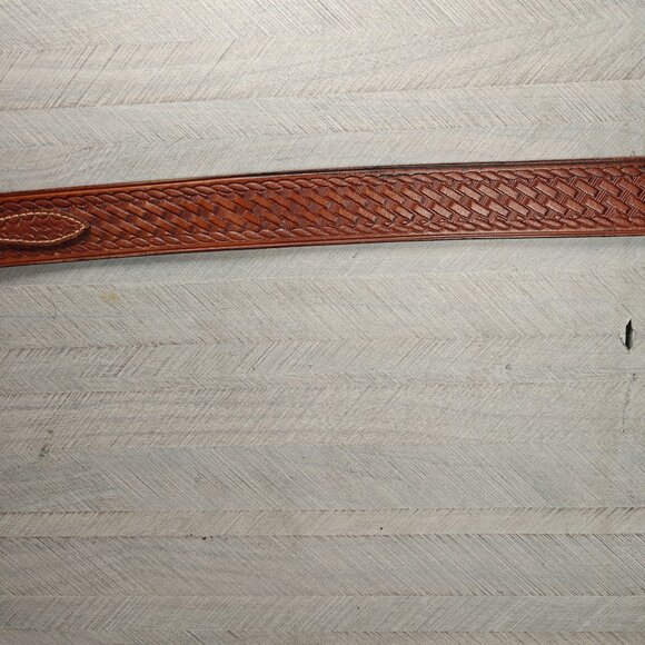 Vintage L.L. Bean Double Strap Leather Belt Basketweave Embossed Brass Buckle - Picture 4 of 7
